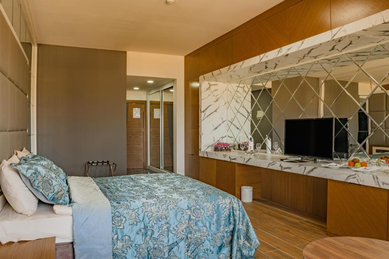 Novel Centre Point Hotel Famagusta  Luaran gambar